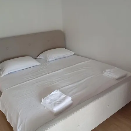 Apartment By The Sea - 20497 *