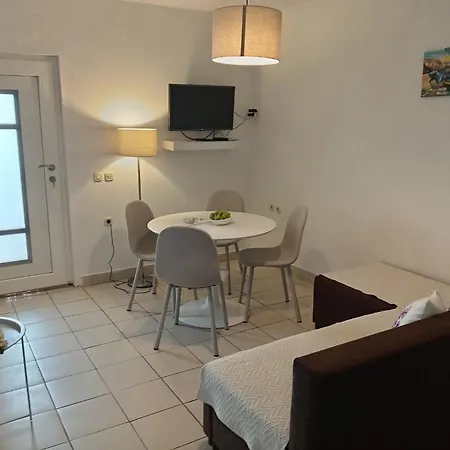 Apartmán By The Sea - 20497 Rogoznica (Sibenik-Knin)