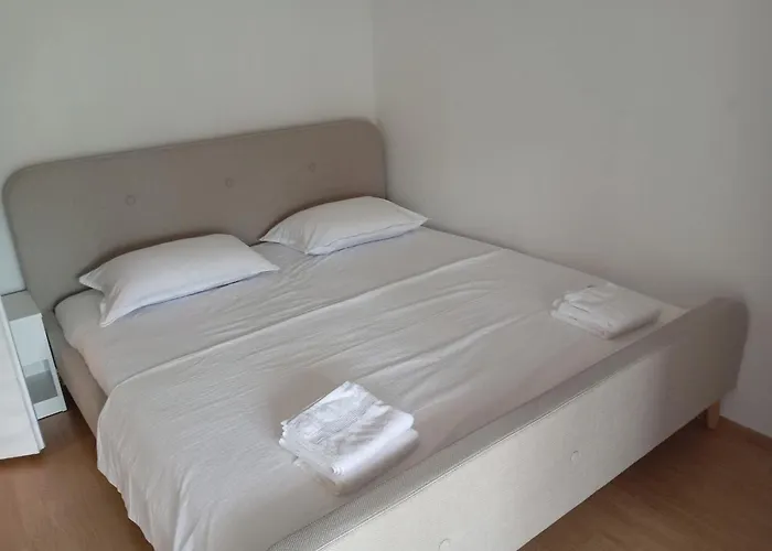 Apartment By The Sea - 20497 *