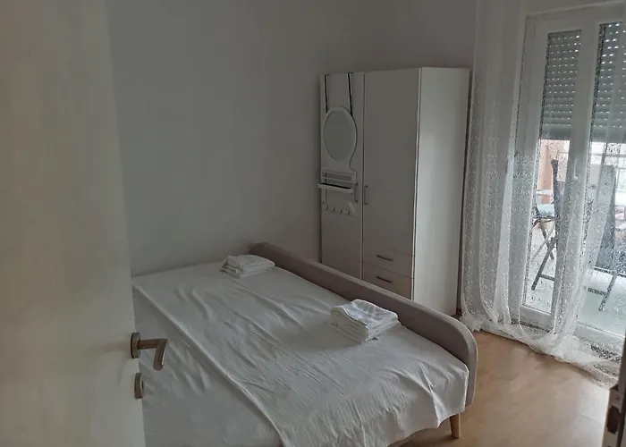 By The Sea - 20497 *